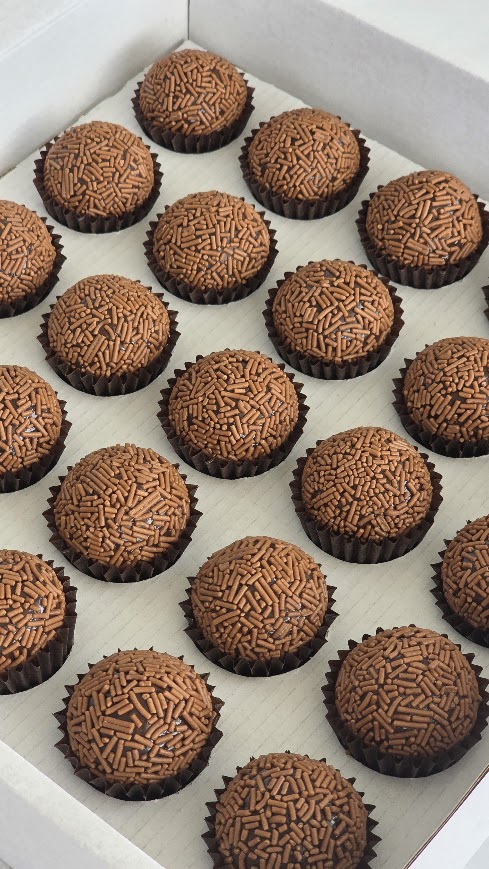 Caixa de Brigadeiros